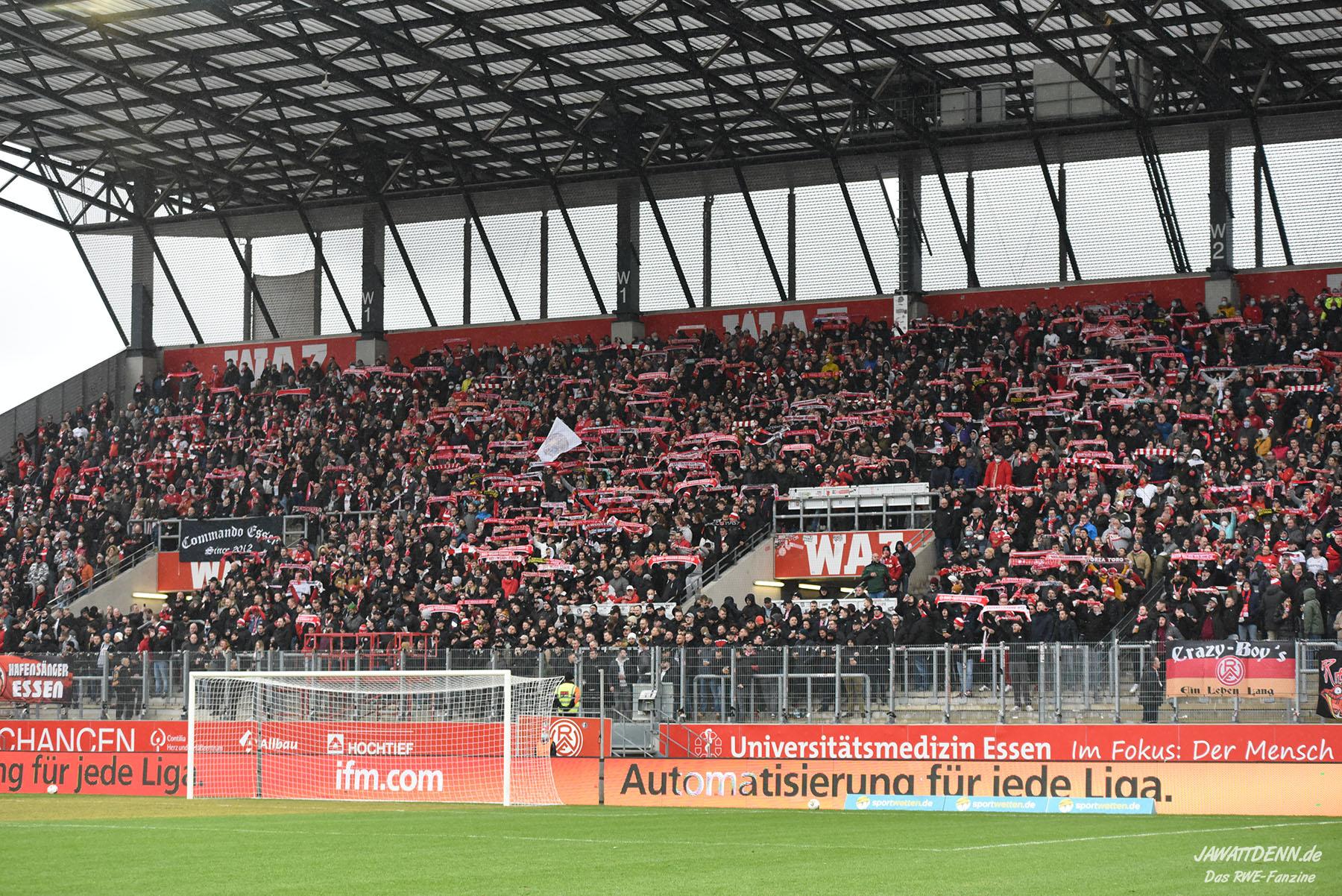 Heimfans | Rot-Weiss Essen – SC Preußen Münster (20.02.2022) 1-1 (abgebrochen)