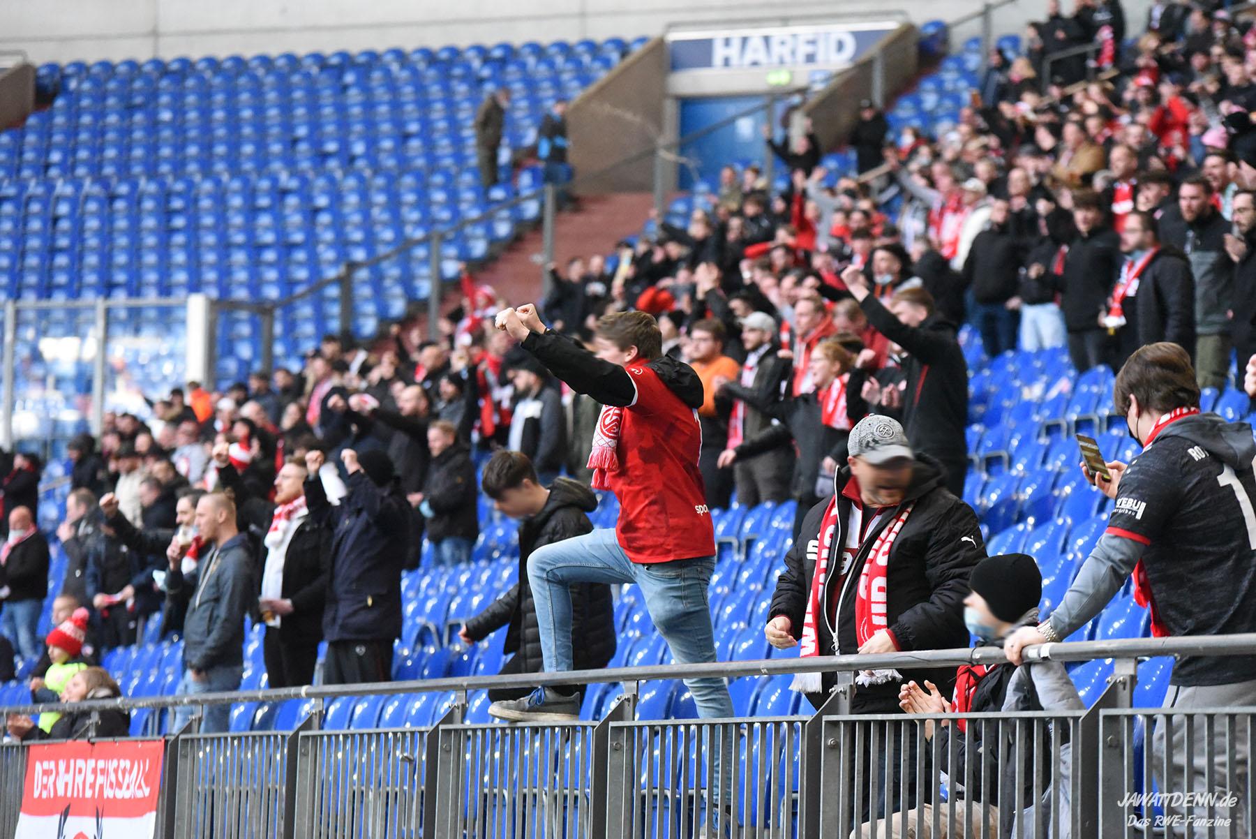 Gästefans | FC Schalke 04 II – Rot-Weiss Essen (26.02.2022) 1-2