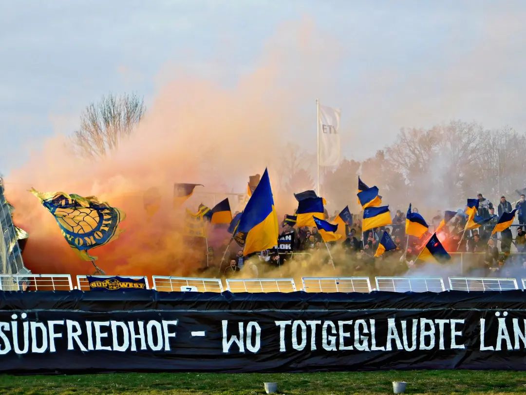 1. FC Lokomotive Leipzig – ZFC Meuselwitz 2-0 (10)