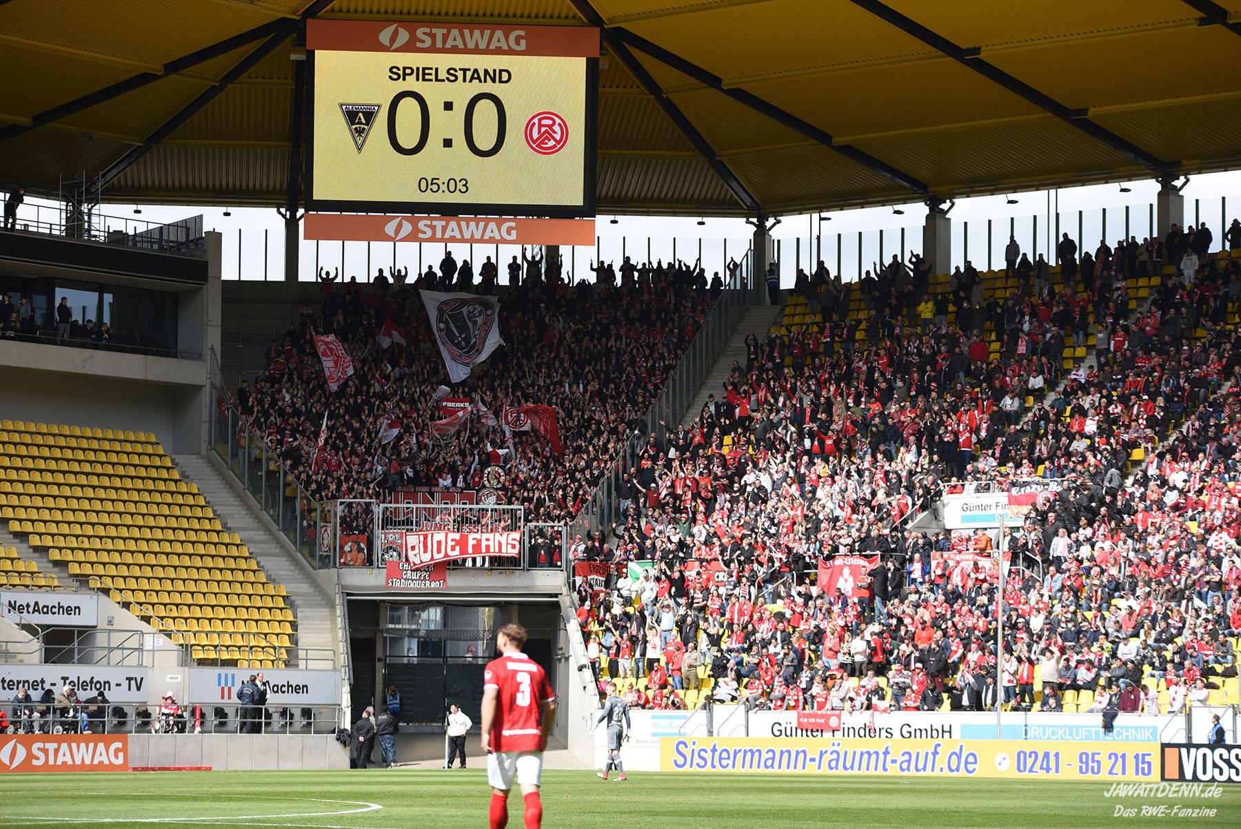 Gästefans | TSV Alemannia Aachen – Rot-Weiss Essen (10.04.2022) 1-1
