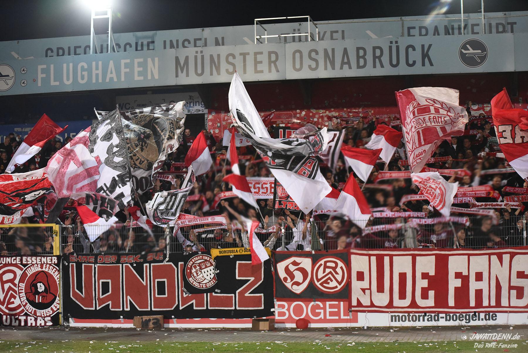 Gästefans | Sportfreunde Lotte – Rot-Weiss Essen (22.04.2022)
