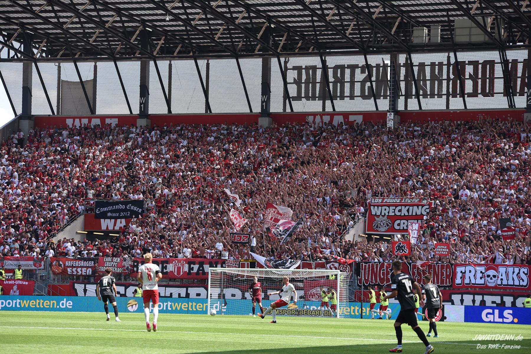 Heimfans | Rot-Weiss Essen – SV Elversberg (23.07.2022) 1-5