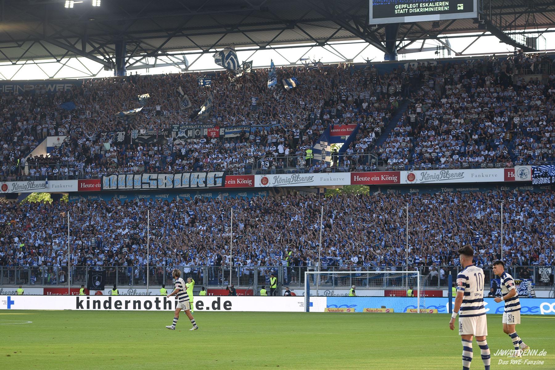 Heimfans | MSV Duisburg – Rot-Weiss Essen (05.08.2022) 2-2