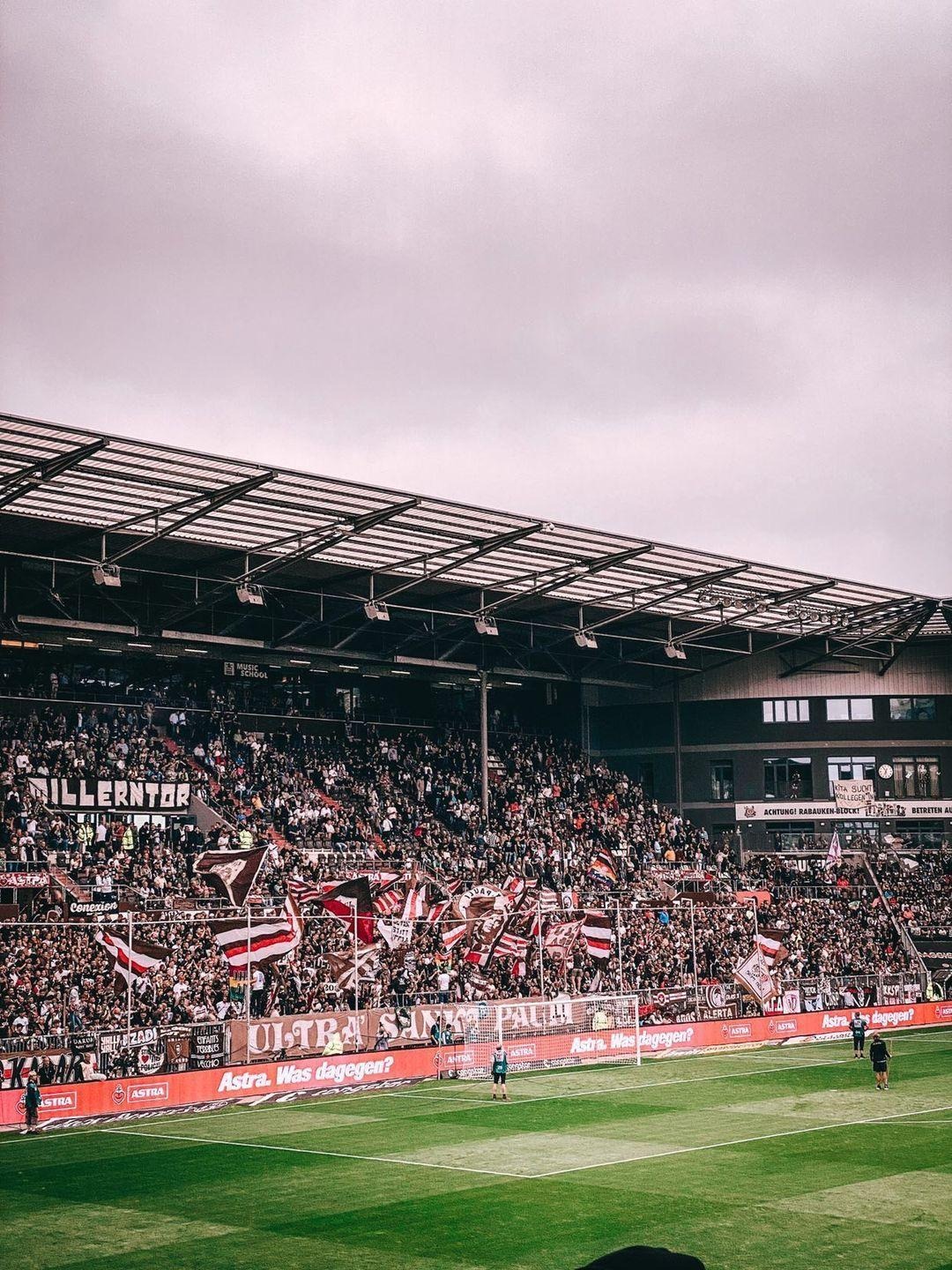 Heimfans | FC St. Pauli – SC Paderborn (27.08.2022) 2-2