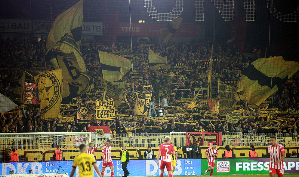 Gästefans | 1. FC Union Berlin – Borussia Dortmund (16.10.2022) 2-0