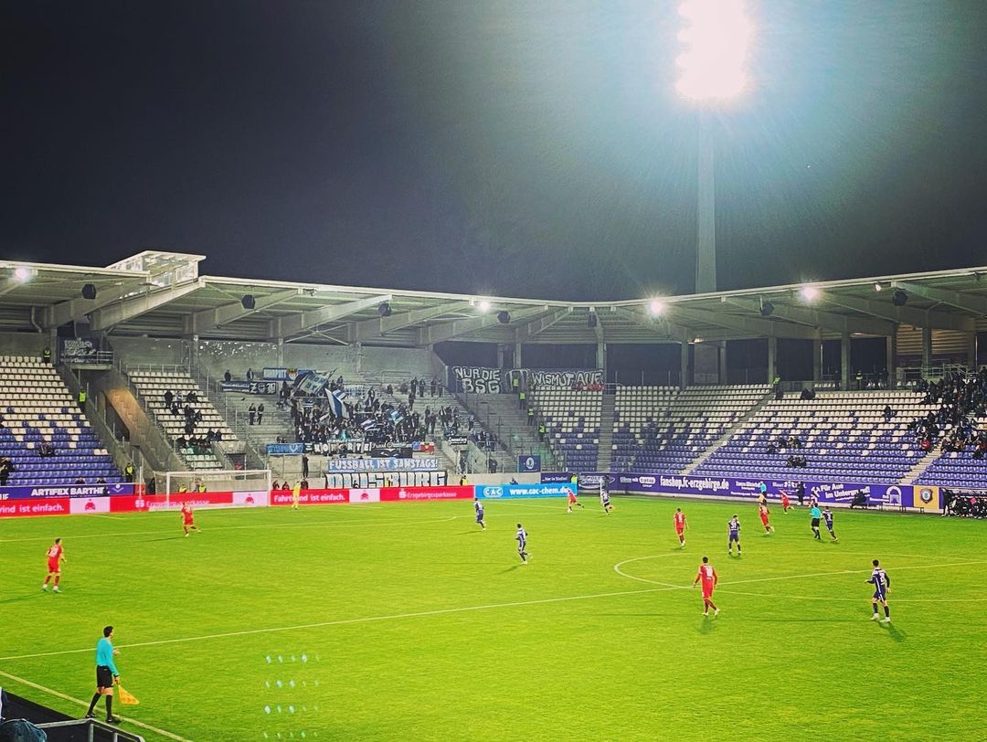 Gästefans | FC Erzgebirge Aue – MSV Duisburg (08.11.2022) 0-2
