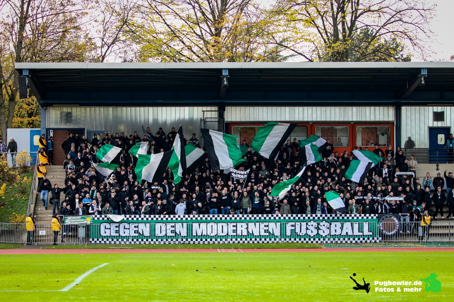 Borussia Mönchengladbach II – 1. FC Kaan-Marienborn 2-1 (1)