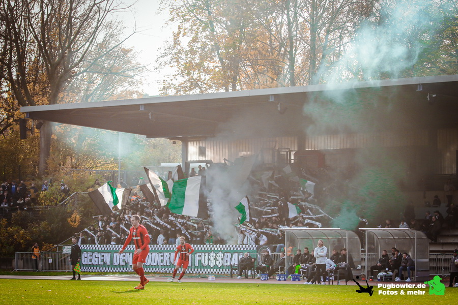 Borussia Mönchengladbach II – 1. FC Kaan-Marienborn 2-1 (12)
