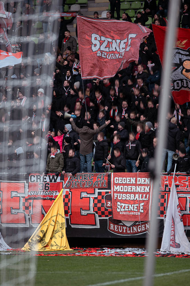 SSV Reutlingen – 1. CfR Pforzheim 0-4 (20)