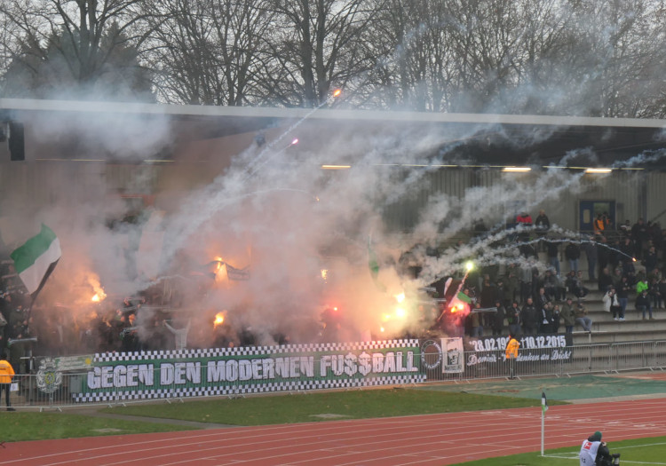 Borussia Mönchengladbach II – 1. FC Düren 5-0 (4)