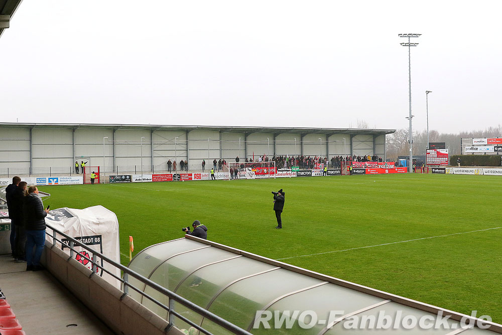 SV Lippstadt 08 – Rot-Weiß Oberhausen 0-0 (4)