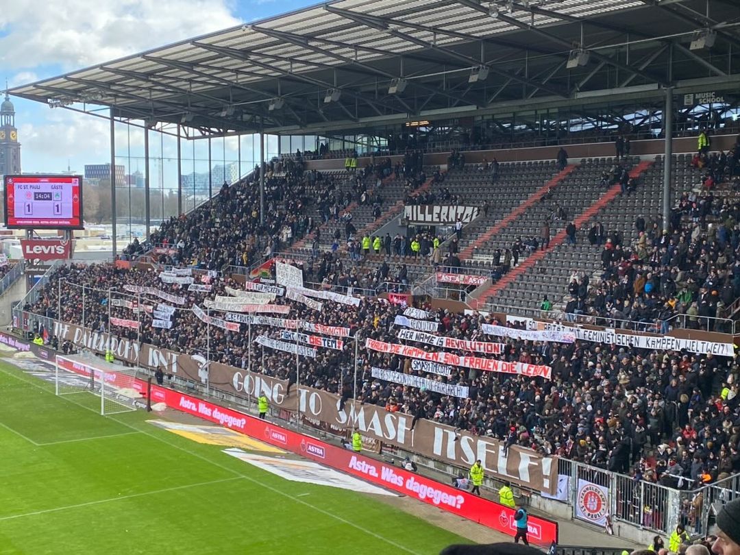Heimfans | FC St. Pauli – SpVgg Fürth (11.03.2023) 2-1
