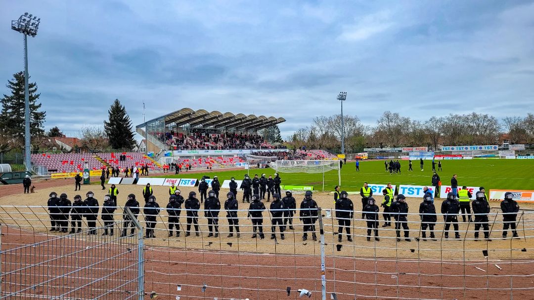 VfR Wormatia Worms	– SV Eintracht Trier 05 3-0 (1)