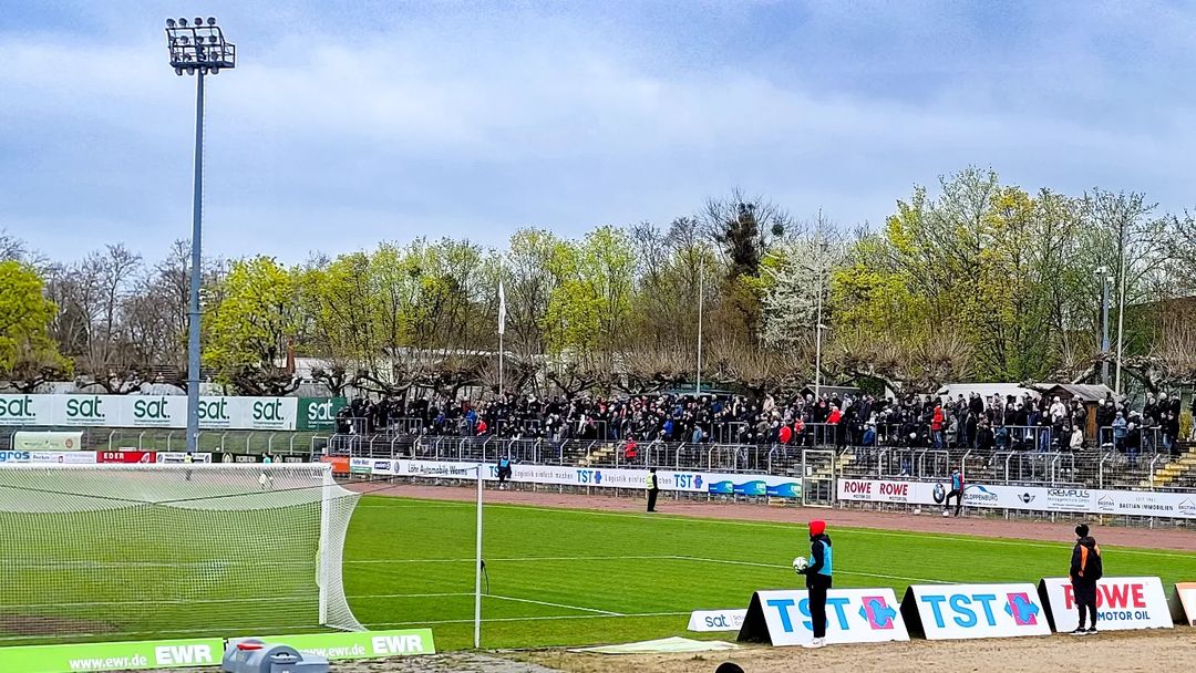 VfR Wormatia Worms	– SV Eintracht Trier 05 3-0 (2)