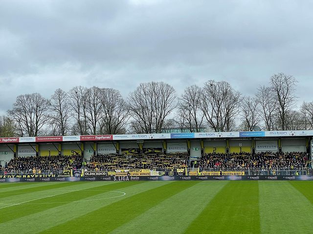 SpVgg Bayreuth – Hallescher FC 0-1 (1)