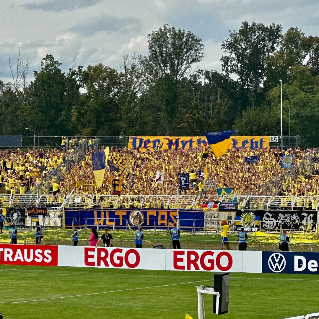 1. FC Lokomotive Leipzig – Eintracht Frankfurt 0-7 (4)