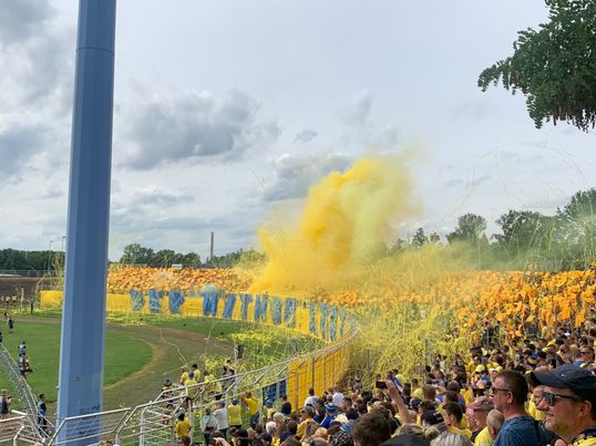 1. FC Lokomotive Leipzig – Eintracht Frankfurt 0-7 (9)