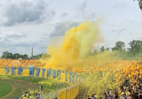 1. FC Lokomotive Leipzig – Eintracht Frankfurt 0-7 (12)