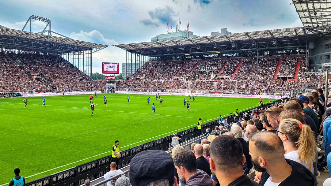 FC St. Pauli – 1. FC Magdeburg 0-0 (4)