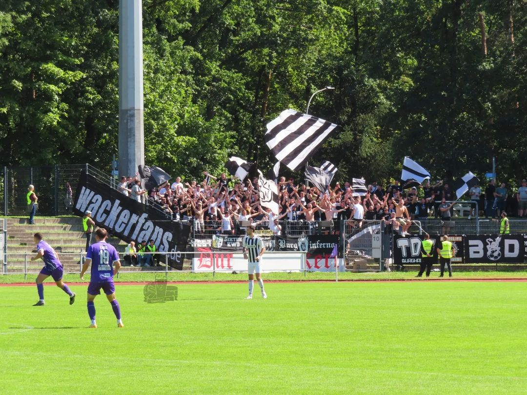 FC Eintracht Bamberg – Wacker Burghausen 0-4 (9)