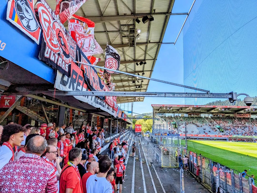 Gästefans | SC Freiburg II – Rot-Weiss Essen (02.09.2023) 0-2