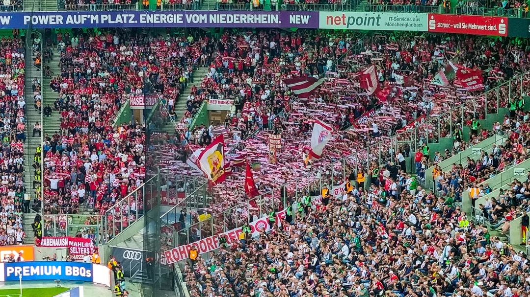 Gästefans | Borussia Mönchengladbach – FC Bayern München (02.09.2023) 1-2