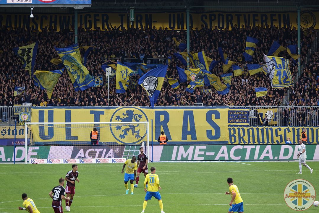 Eintracht Braunschweig – 1. FC Nürnberg 2-2 (7)