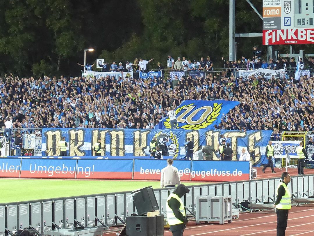 Gästefans | SSV Ulm – TSV 1860 München (03.10.2023) 1-0