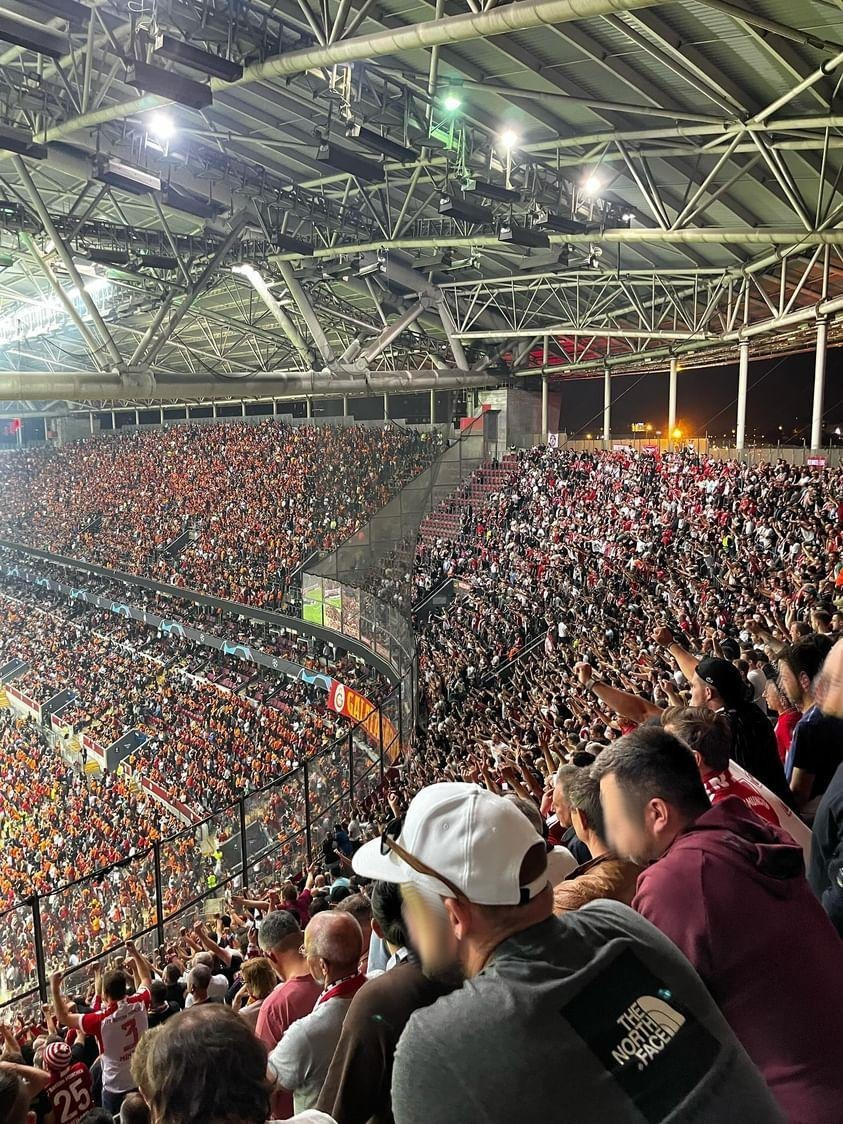 Gästefans | Galatasaray – FC Bayern München (24.10.2023) 1-3