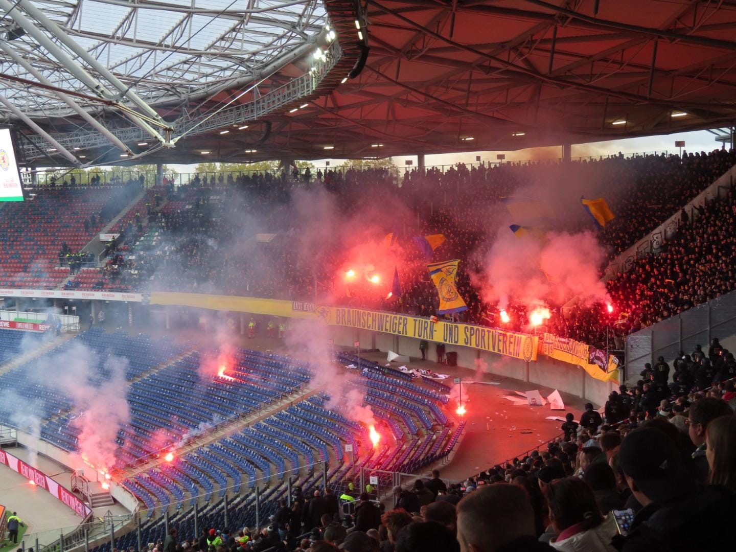 Hannover 96 – Eintracht Braunschweig 2-0 (18)