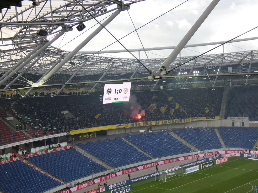 Hannover 96 – Eintracht Braunschweig 2-0 (51)