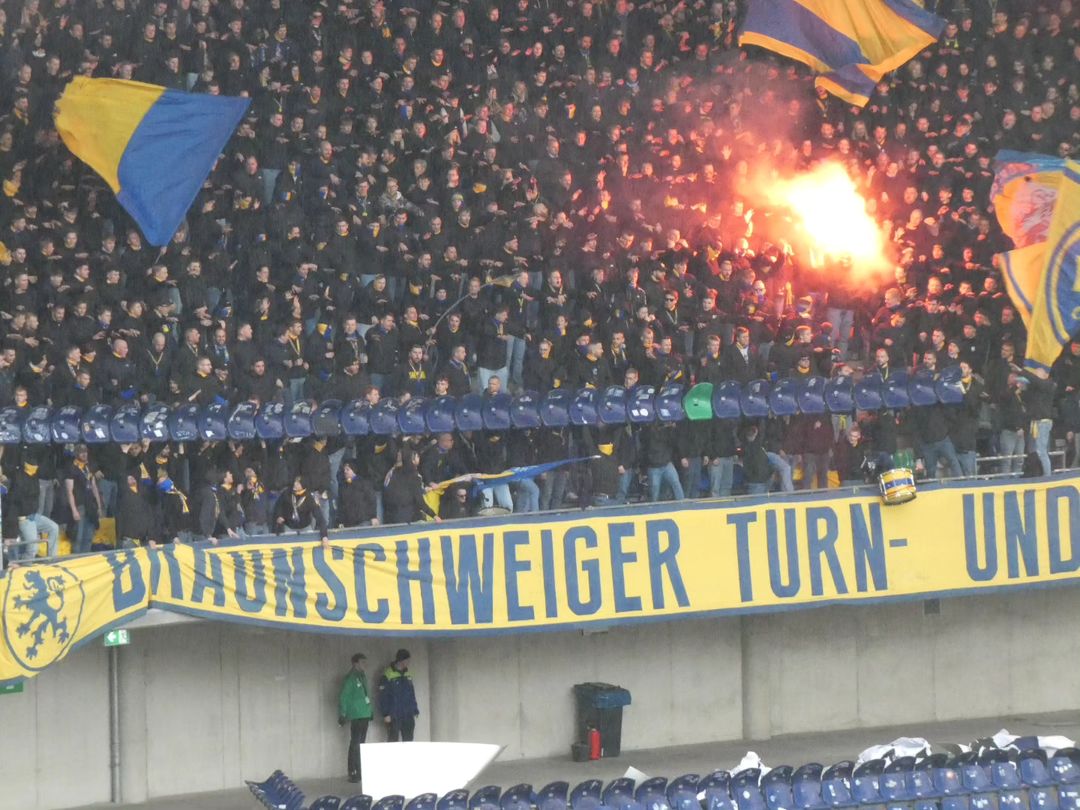 Hannover 96 – Eintracht Braunschweig 2-0 (53)