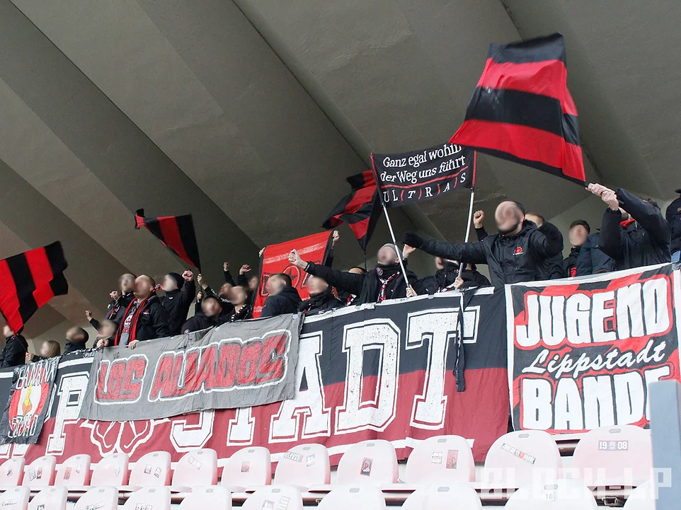 1. FC Köln II – SV Lippstadt 08 2-0 (5)