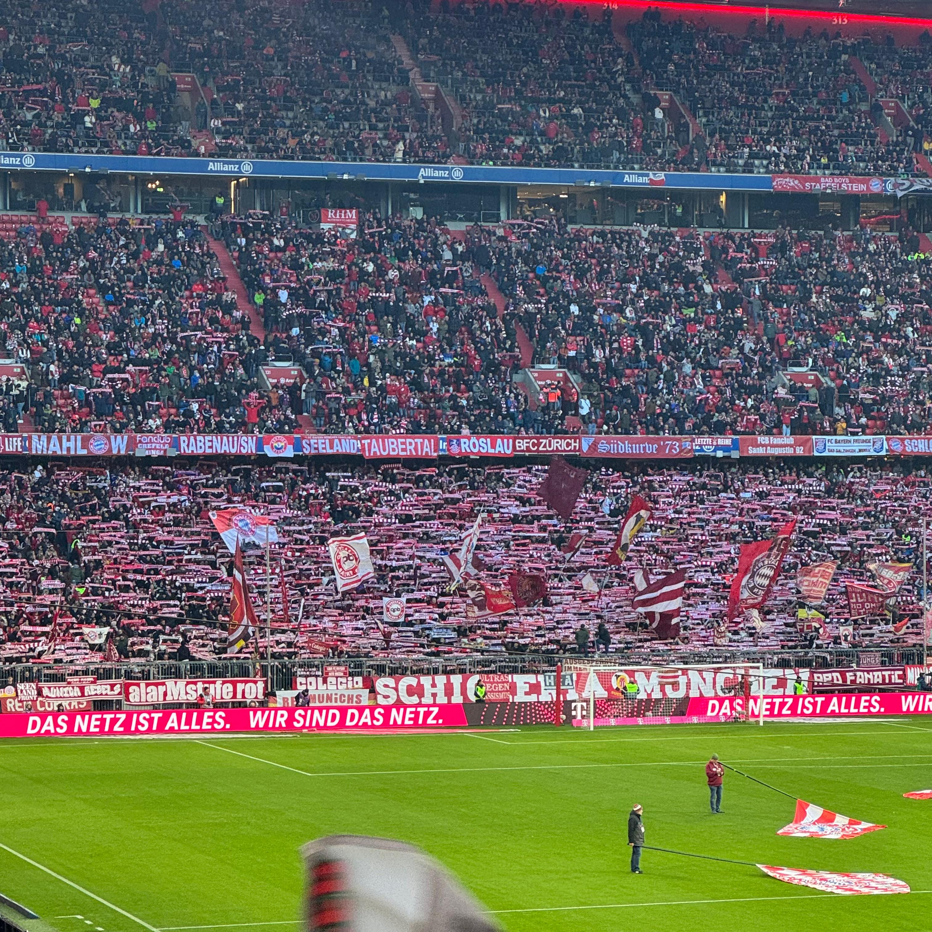 Heimfans | FC Bayern München – 1. FC Heidenheim (11.11.2023) 4-2
