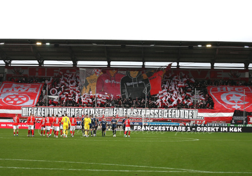 Hallscher FC – 1. FC Saarbrücken 0-2 (8)