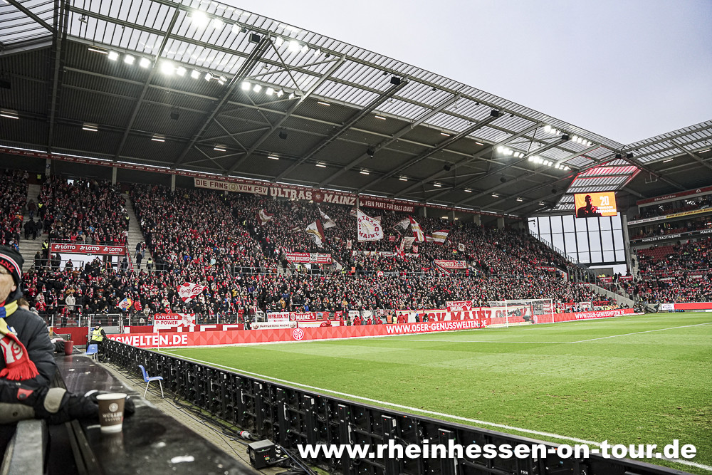 1. FSV Mainz 05 – VfL Wolfsburg 1-1 (4)