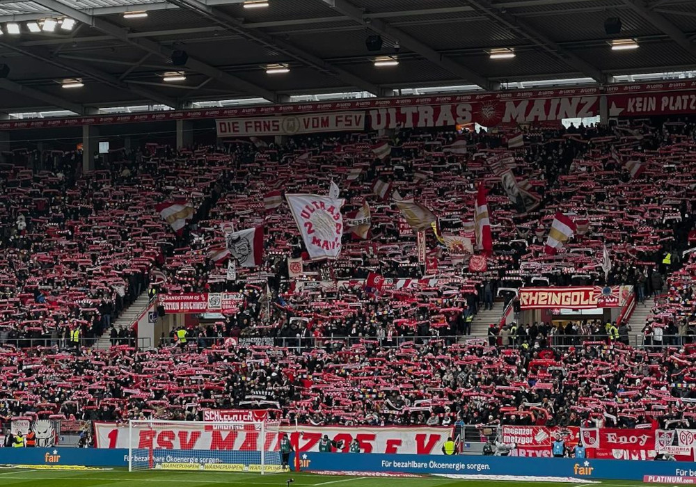 1. FSV Mainz 05 – VfL Wolfsburg 1-1 (10)