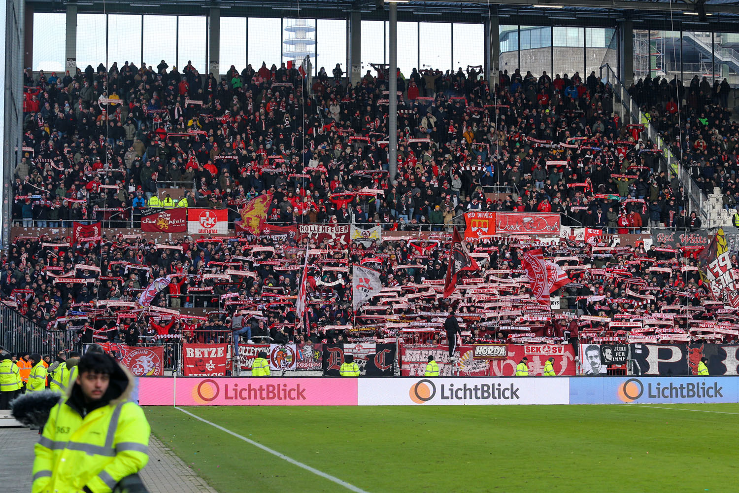 FC St. Pauli – 1. FC Kaiserslautern 2-0 (2)
