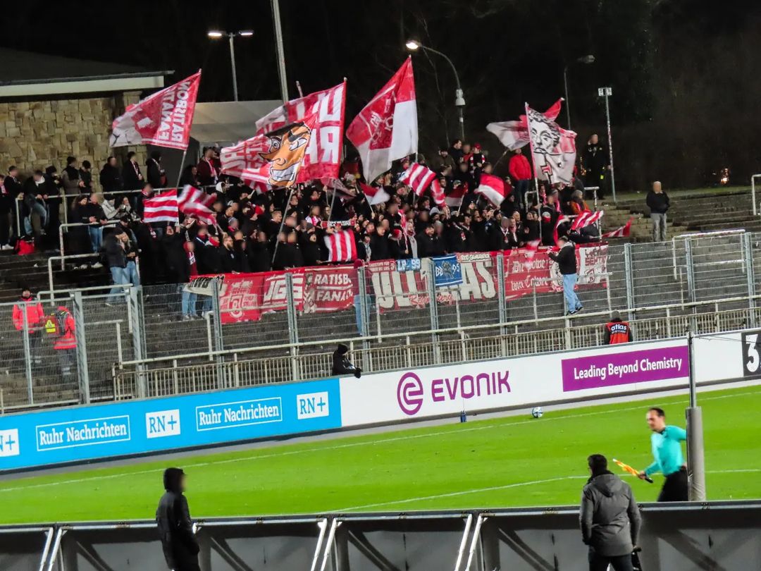 Borussia Dortmund II – SSV Jahn Regensburg 1-0 (5)