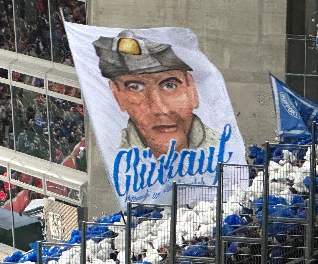 1. FC Kaiserslautern – FC Schalke 04 4-1 (8)