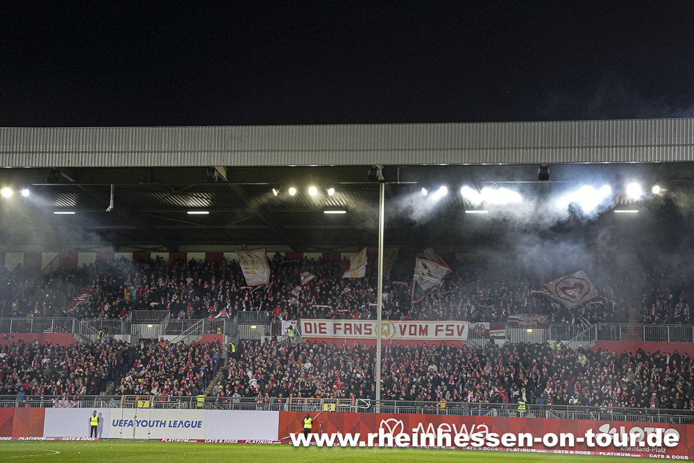 1. FSV Mainz 05 U19 – FC Barcelona U19 6:5 n.E. (3)