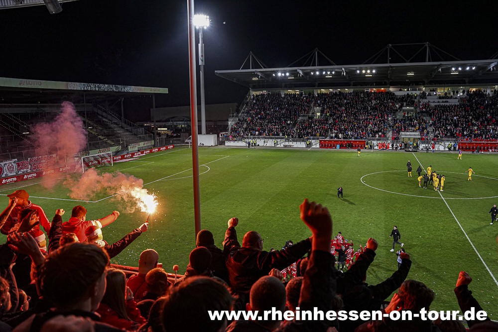 1. FSV Mainz 05 U19 – FC Barcelona U19 6:5 n.E. (12)