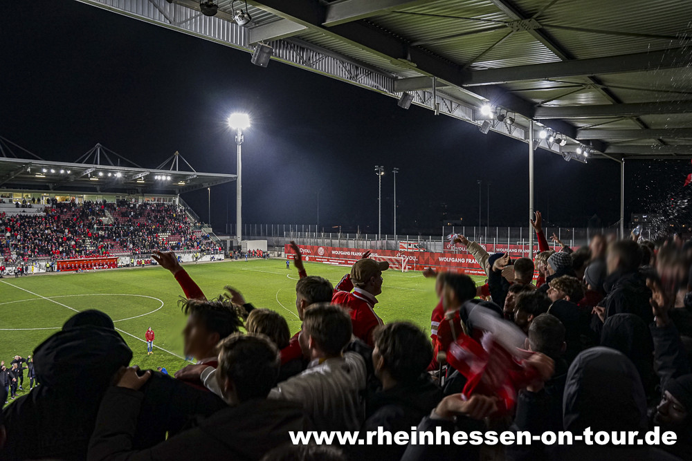 1. FSV Mainz 05 U19 – FC Barcelona U19 6:5 n.E. (13)