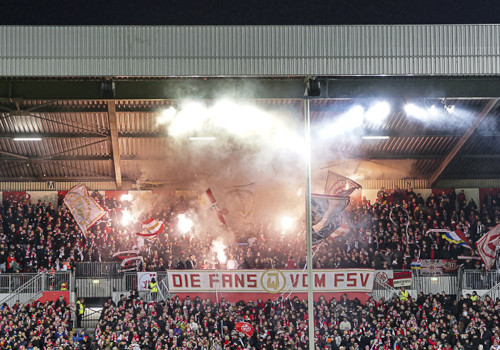 1. FSV Mainz 05 U19 – FC Barcelona U19 6:5 n.E. (14)
