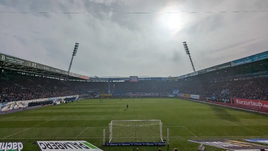 FC Hansa Rostock – 1. FC Kaiserslautern 0-3 (8)