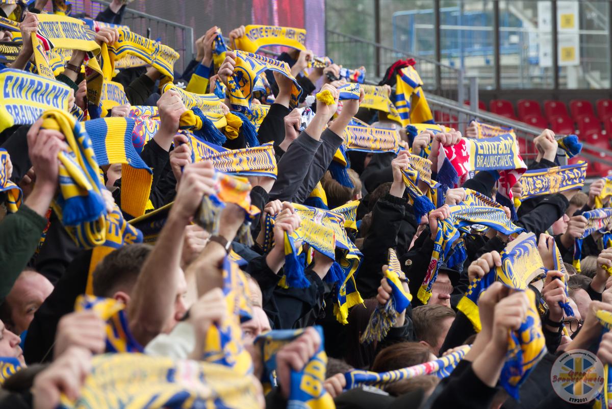 1. FC Nürnberg – Eintracht Braunschweig 2-1 (6)