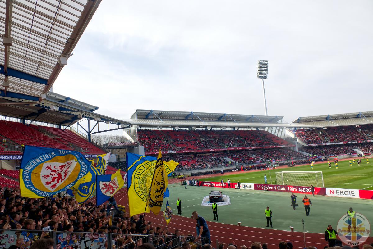 1. FC Nürnberg – Eintracht Braunschweig 2-1 (11)