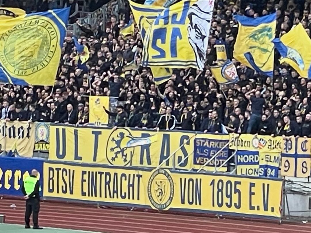 1. FC Nürnberg – Eintracht Braunschweig 2-1 (17)