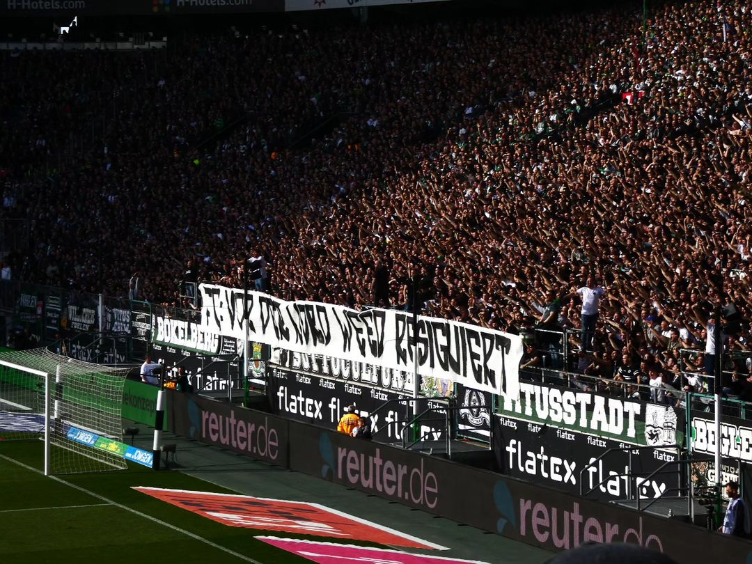 Borussia Mönchengladbach – 1. FC Köln 3-3 (17)