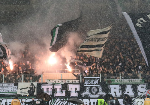 1. FC Saarbrücken – Borussia Mönchengladbach 2-1 (4)